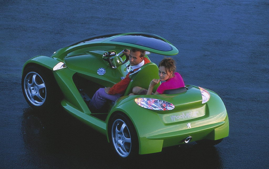 Peugeot Wroomster 2000 002.jpg